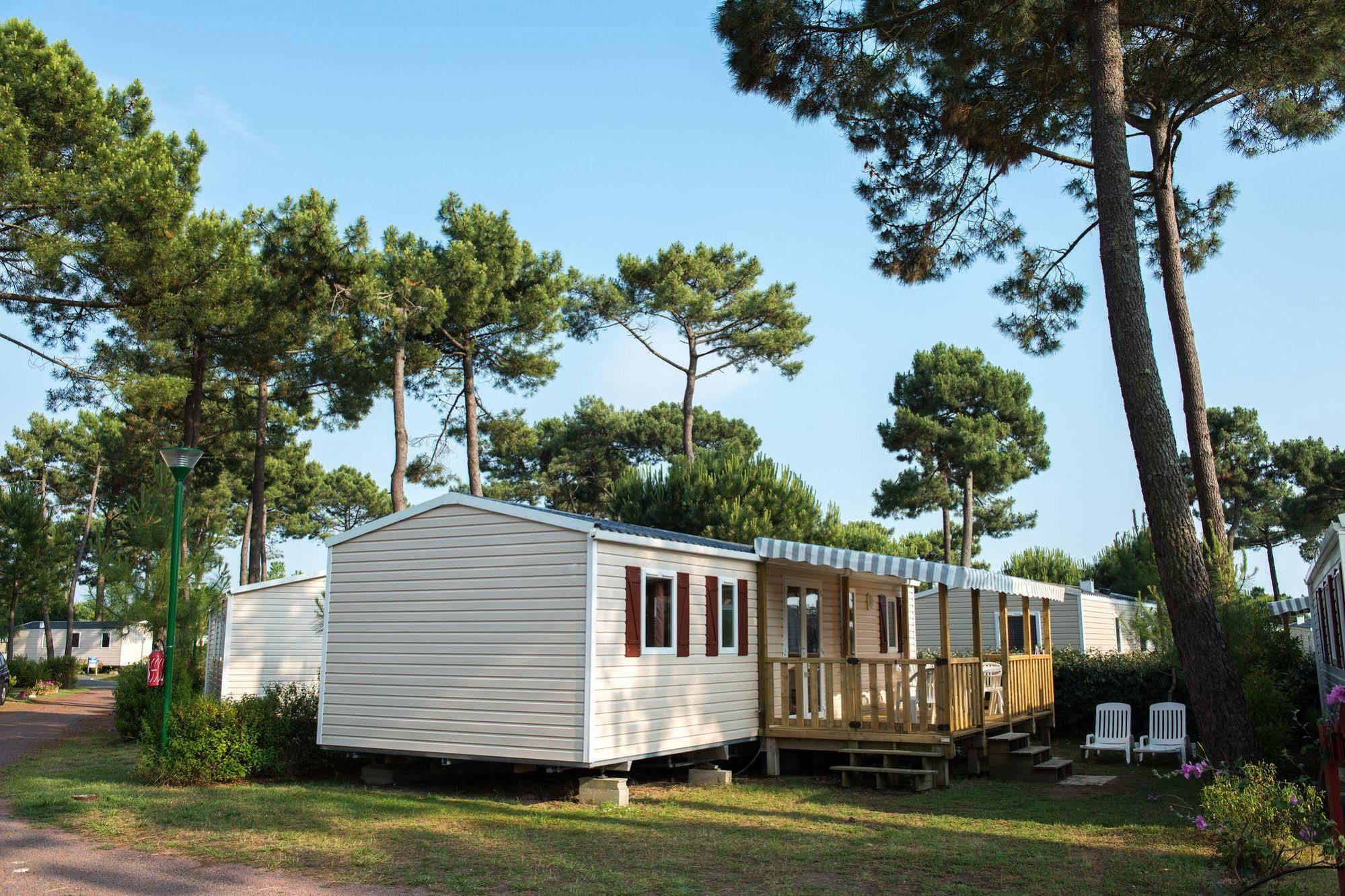 Camping Officiel Siblu Bonne Anse Plage ลาปัลมีร์ ภายนอก รูปภาพ